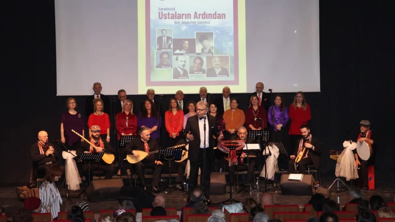 Ankara'da "Ustaların Ardından" Konseri: Karadeniz Türküleri Yankılandı