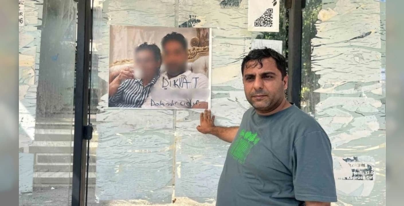 Adana’da otobüs durağında ilginç ilan: "Dikkat dolandırıcıdır" yazılı fotoğraf görenleri şaşırttı!