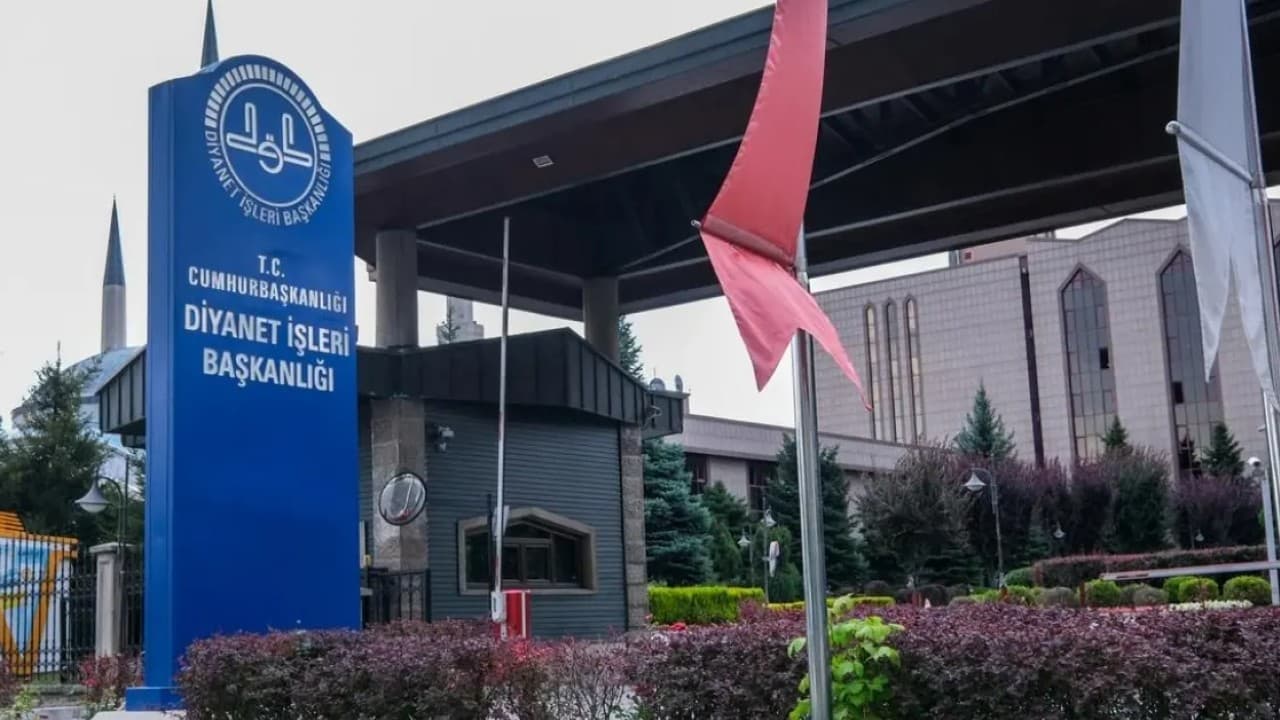 Diyanet 3209 Personel Alıyor: İmam Hatip ve Kuran Kursu Öğreticisi Alımı