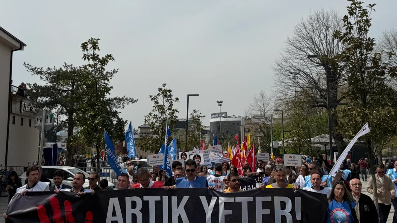 Düzce: Eğitim Sendikaları 81 İlde İş Bırakacak, Güvenlik Talep Etti