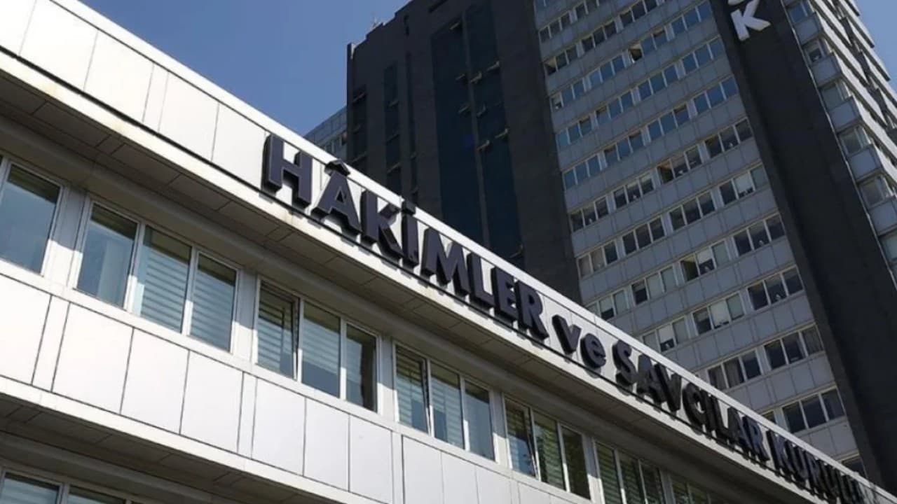 HSK, 34 Hâkim ve Savcının Görev Yerlerini Değiştirdi