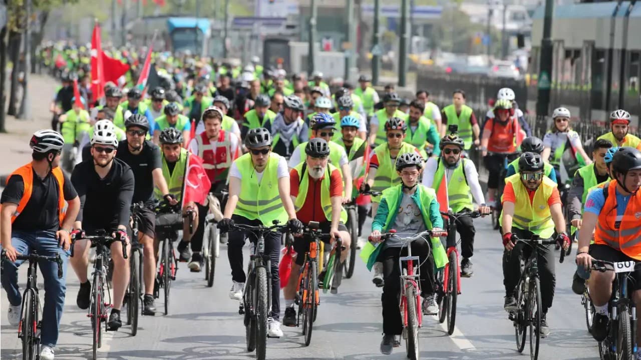 Gazze’ye Destek: Bisiklet Turu ile Dayanışma Mesajı Verildi
