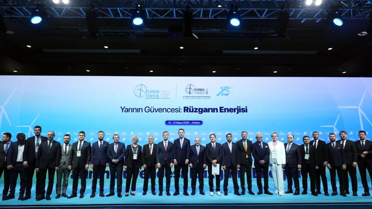 Enerji ve Tabii Kaynaklar Bakanı Bayraktar, Rüzgâr Enerjisi Hedeflerini Açıkladı