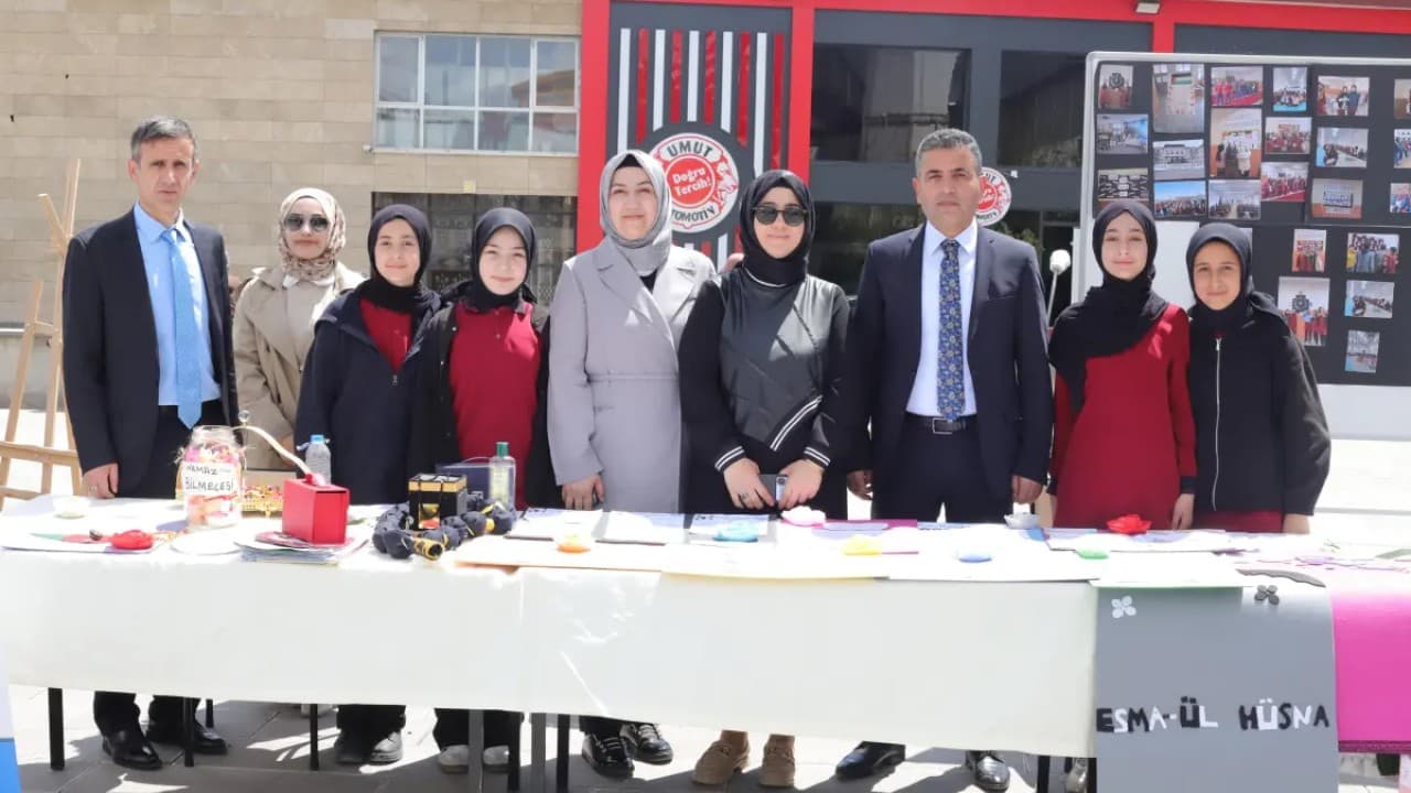 Ağrı'da Yabancı Dil Festivali coşkuyla gerçekleştirildi