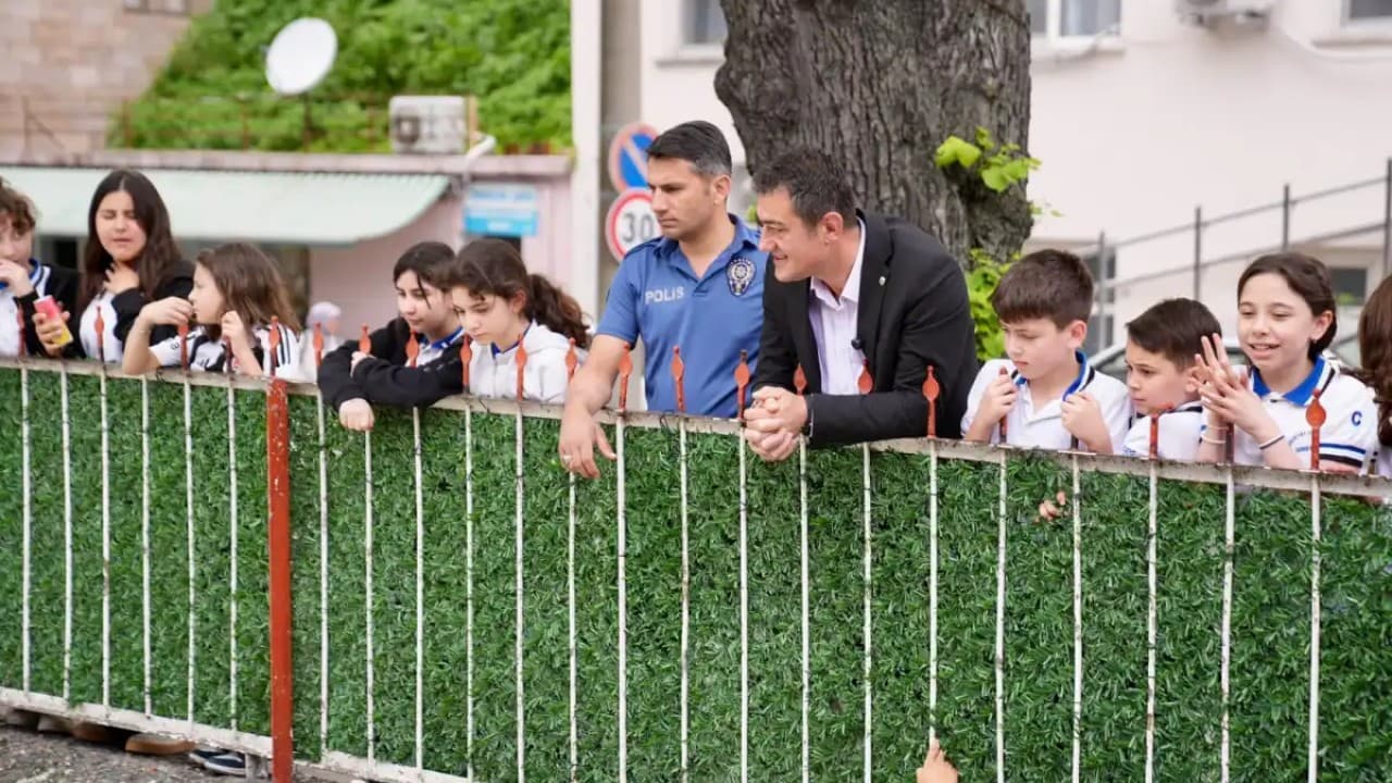 Giresun'un Modernleşme Çabaları: Başkan Köse'den Esnaf ve Öğrencilere Ziyaret
