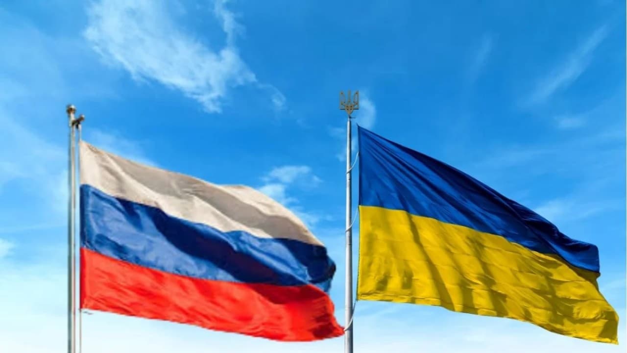 Putin St. Petersburg Forumu'nda Ekonomiyi ve Ukrayna'yı Değerlendirdi