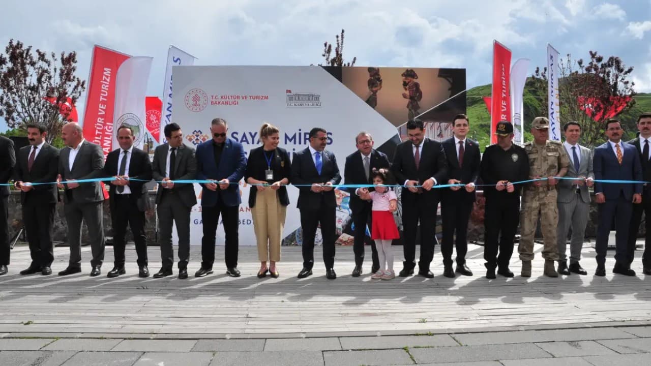 Kars'ta Geleneksel Sanatların Yaşatıldığı Yaşayan Miras Şöleni Başladı