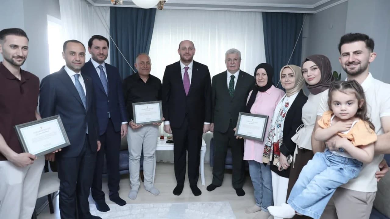 AK Parti, Yeni Üyelerine Teşekkür Mesajı Yayımladı
