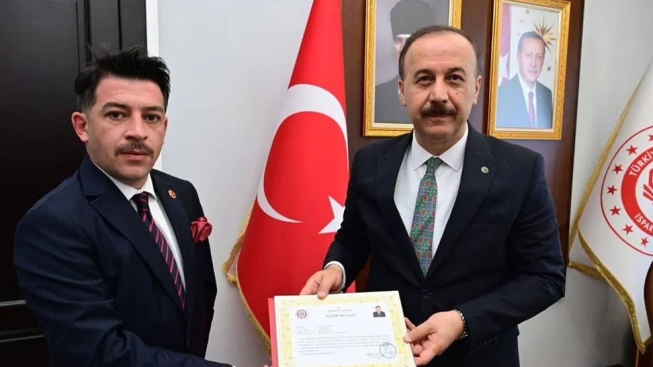 Isparta'da Başarılı Kamu Görevlilerine Ödül Verildi