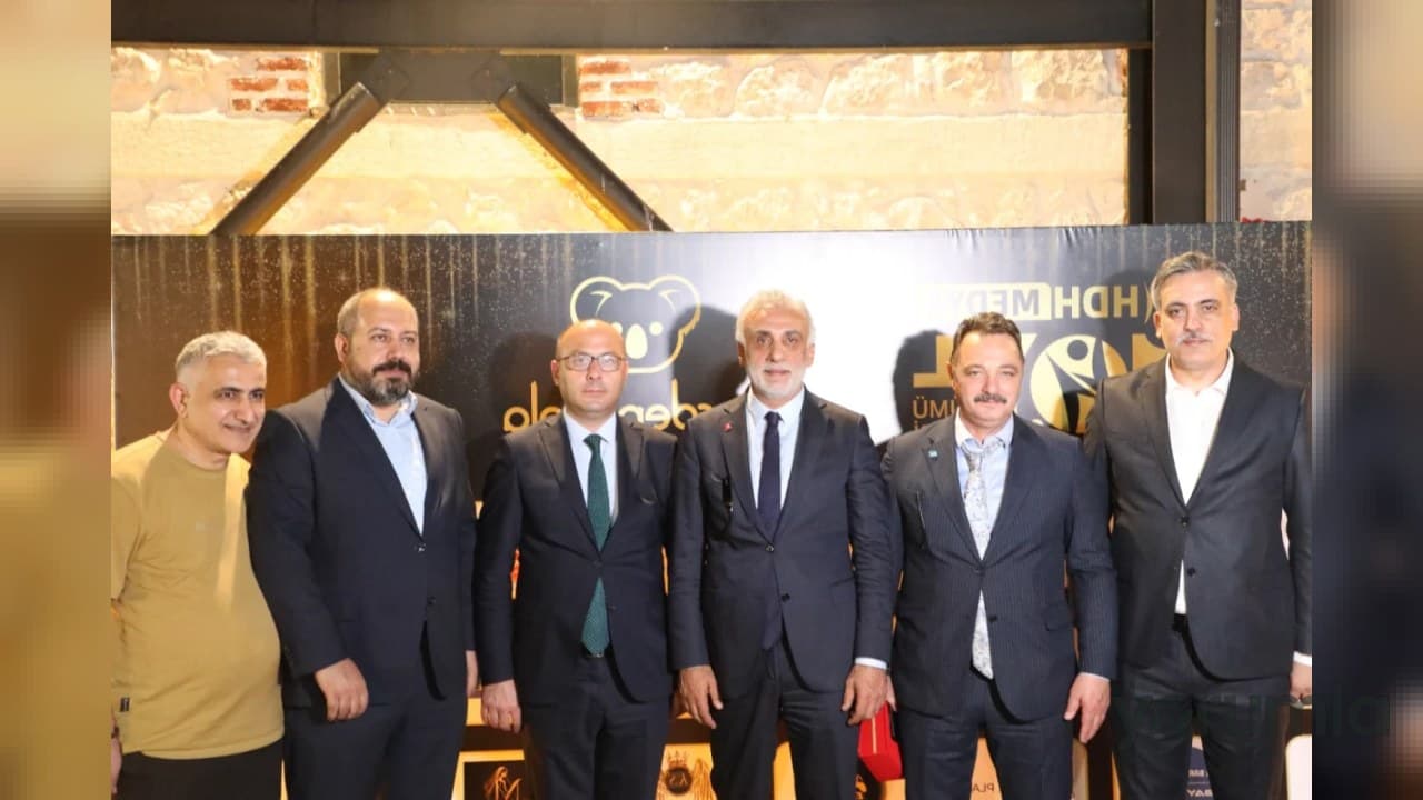 HDH Medya, 10. Yıl Gala Gecesinde Başarıları Ödüllendirdi ve Kutladı