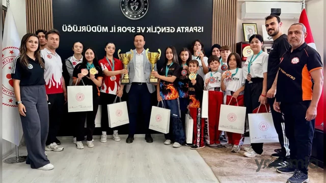 Ispartalı Sporcular, WAKO Dünya Kupası’nda 45 Ülkeden 2 Bin 985 Sporcuyu Geride Bıraktı