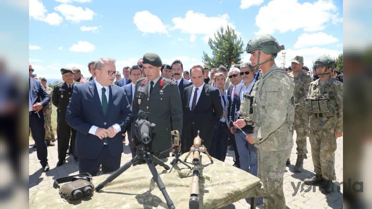 Kars'ta 14. Mekanize Tugay Komutanlığı etkinliğinde Türk Kara Kuvvetleri'nin 2235 yıllık tarihi kutlandı
