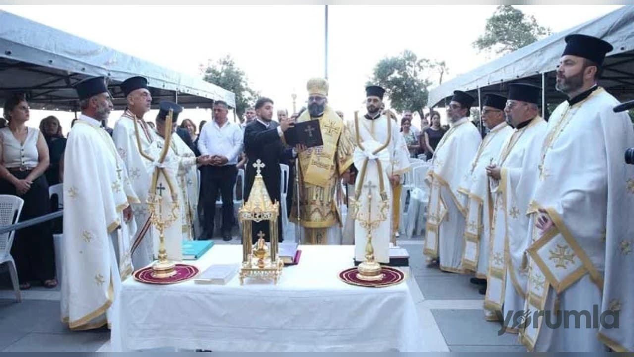 Antakya'daki Dünyanın İlk Mağara Kilisesi St. Pierre'de Barış ve Kardeşlik Ayini Yapıldı