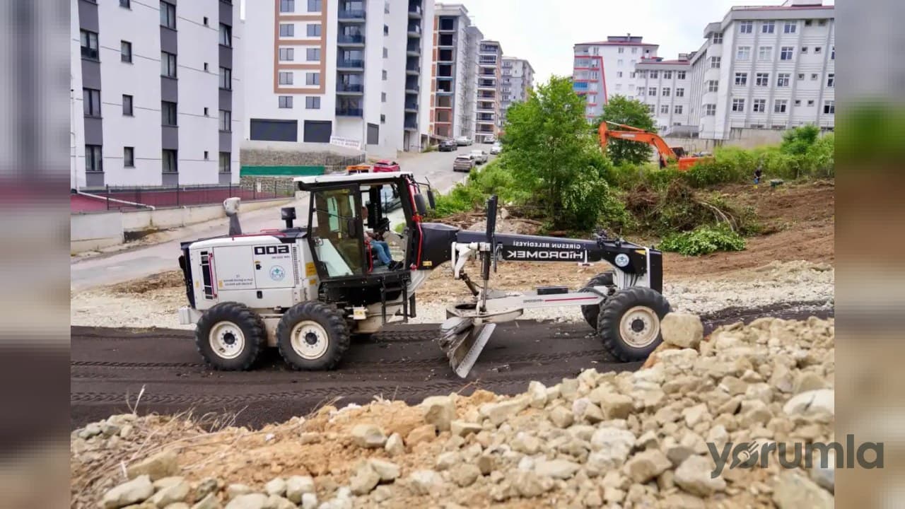Fen İşleri ve Su-Kanal Ekipleri 130 Nolu Sokak'tan Gedikkaya'ya Altyapı Çalışması Yaptı