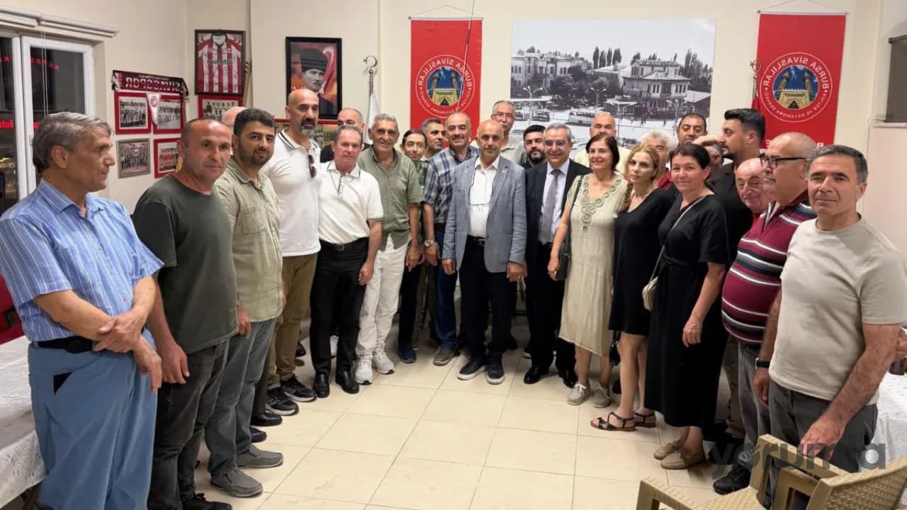 Sivasi Sohbetleri "Mâh-ı Muharrem" programıyla ilk sezonunu aşure ikramıyla tamamladı