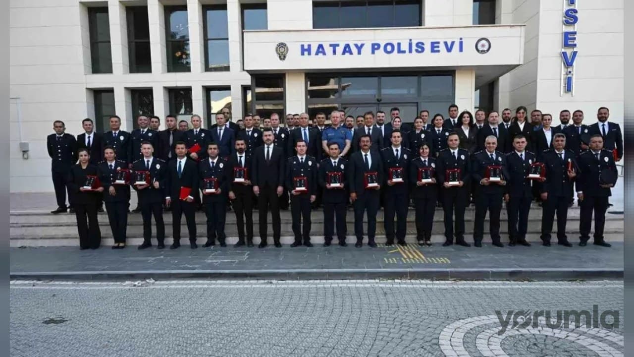 Hatay Polisevi’nde terfi töreninde yeni rütbeler Yılmaz tarafından takdim edildi