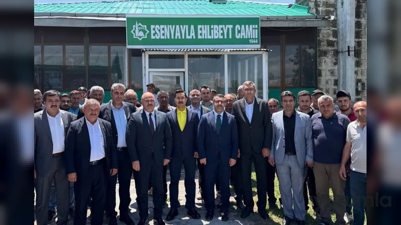 Kars’ta Milletvekili Adem Çalkın ve heyeti Akyaka köyünde vatandaş dinledi