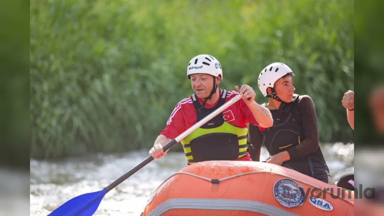 Vali Ziya Polat, Akyaka Kanyonu’ndaki Rafting Temel Eğitim Kampını ziyaret etti