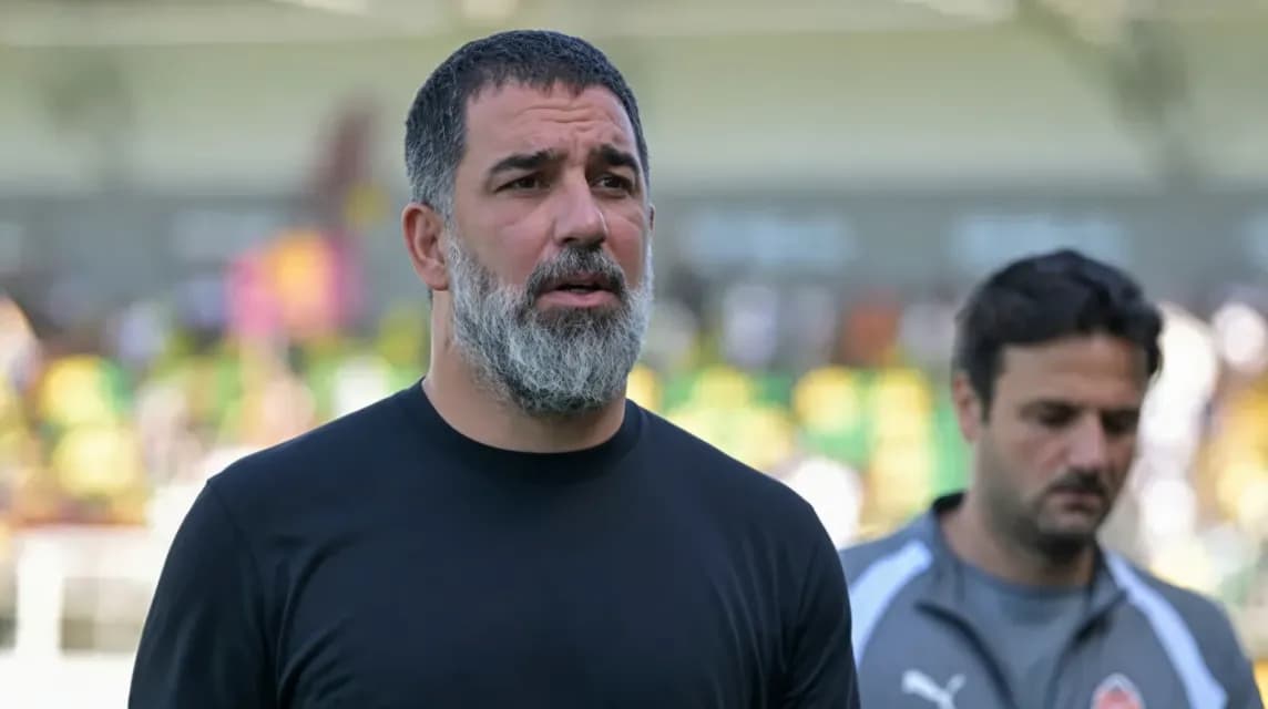 Savaşın gölgesinde 3'te 3: Arda Turan füze saldırısı gecesini anlattı, Shakhtar Donetsk zirveyi bırakmıyor!