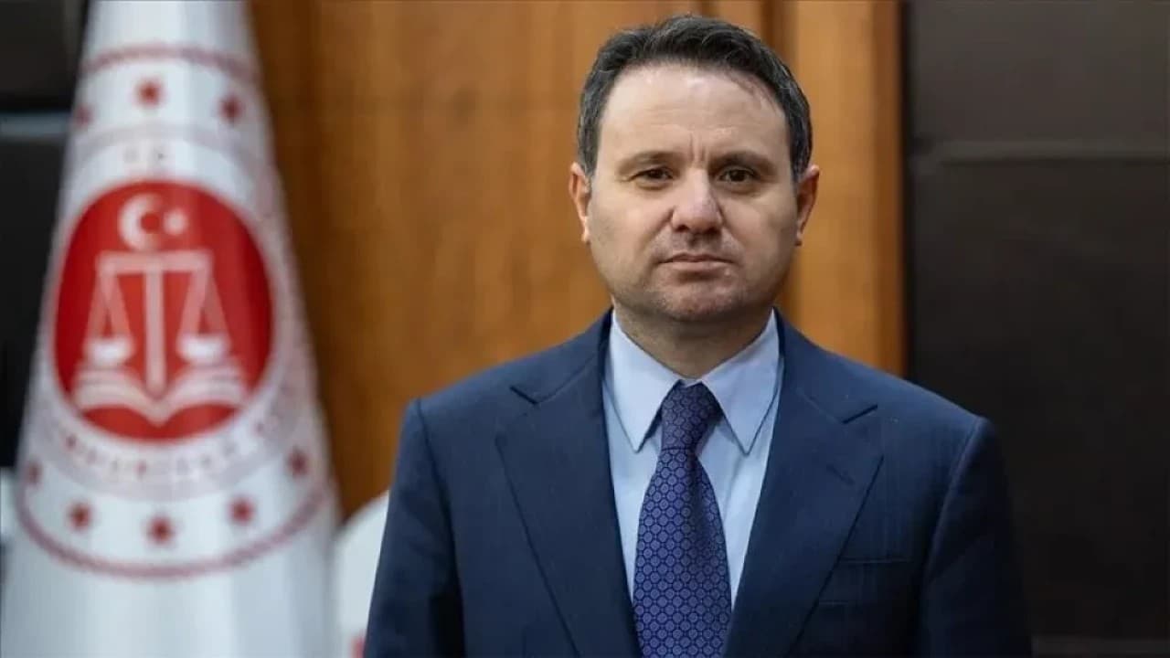 İzmir’de Forza ve Yalı operasyonunda 28 şüpheli gözaltına alındı