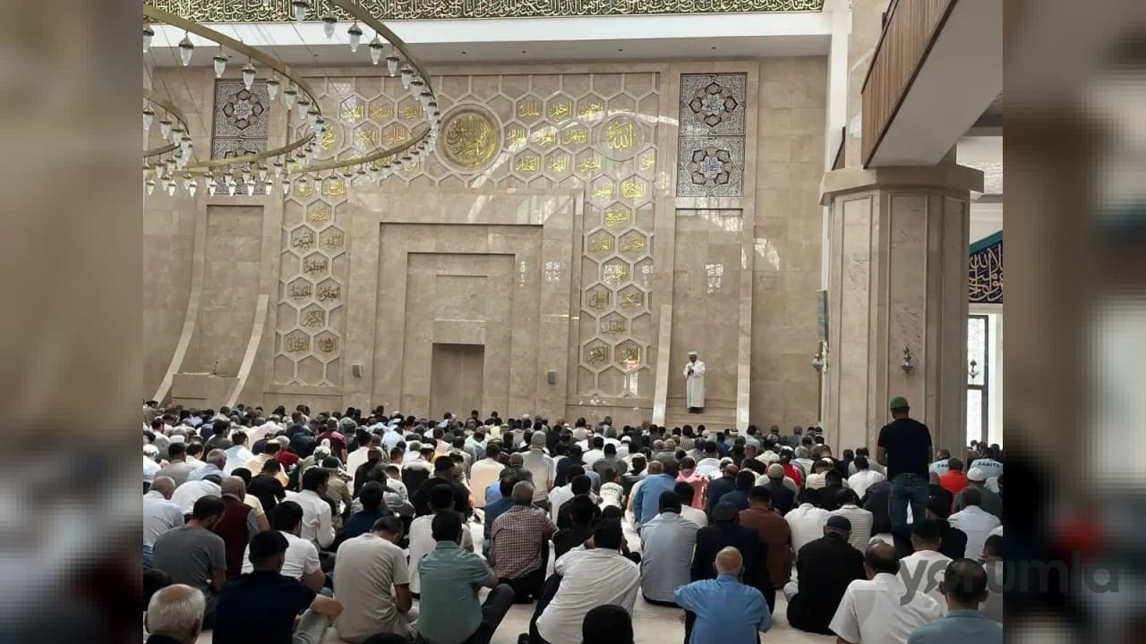 Kars’ta Mevlit Kandili’nde camiler dolup taştı: Yatsı öncesi mevlit ve dualar
