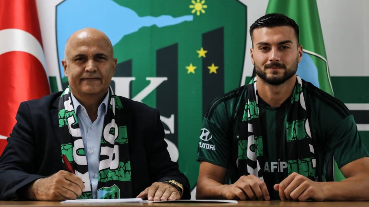 Kocaelispor’dan iki imza birden: Destici’de 4 yıl, Özyar’da 5 yıl sözleşme