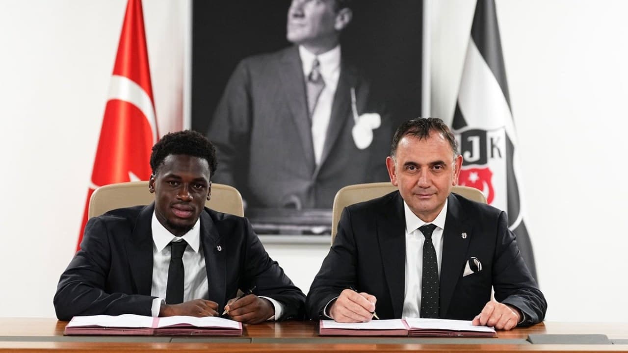 Beşiktaş, Ernest Poku’yu kiralık transferle resmiyete döktü