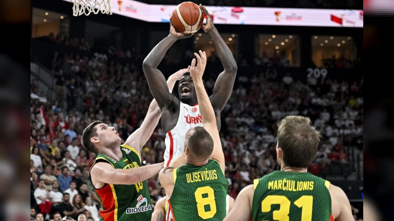 A Milli Erkek Basketbol Takımı Litvanya’yı 94-66 mağlup etti