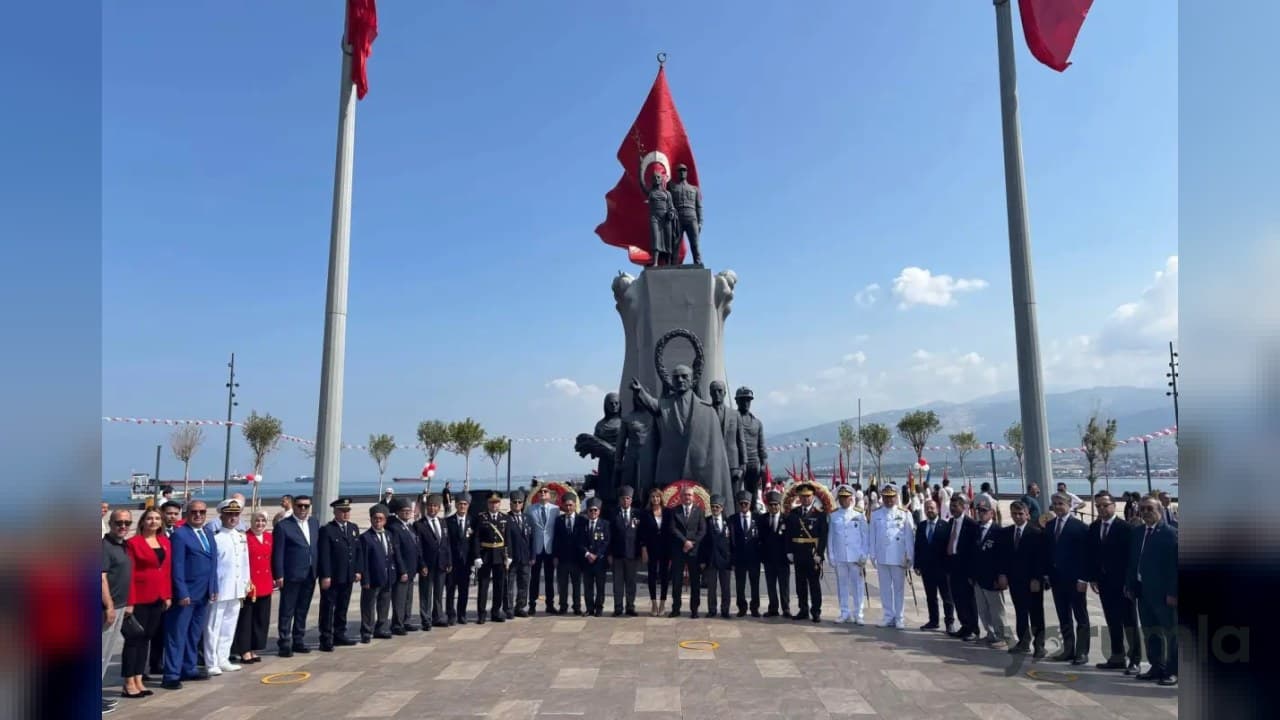 İskenderun’da 30 Ağustos Zafer Bayramı’nın 104. yıl dönümü törenle kutlandı