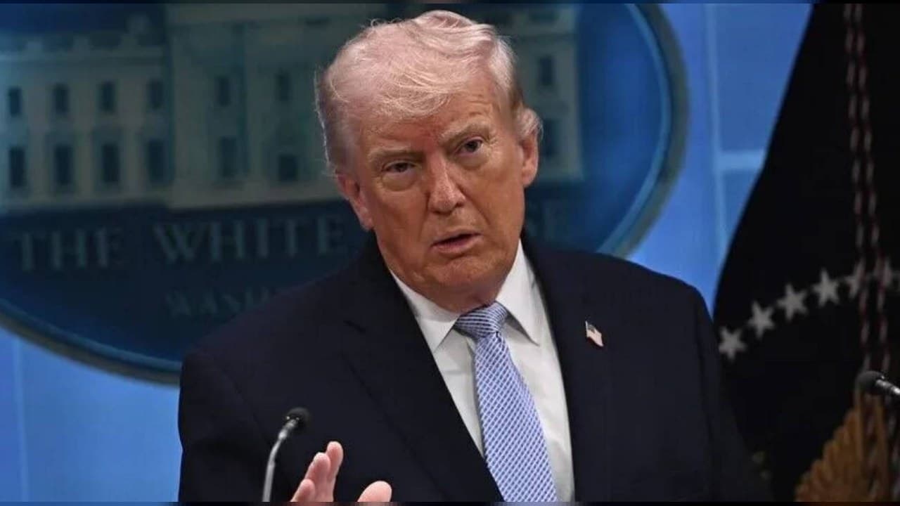 Donald Trump, “değersiz” anlaşma vurgusuyla Hürmüz’ü öne çıkardı