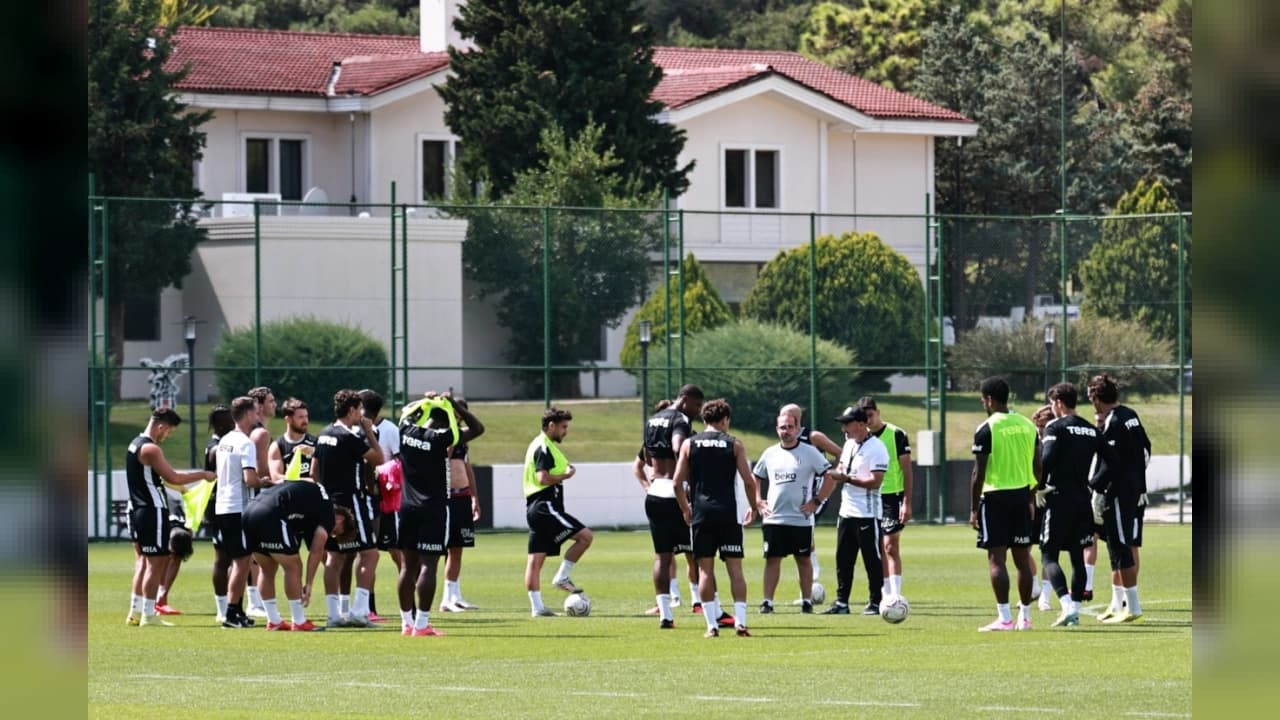 Beşiktaş, Fenerbahçe derbisi öncesi hazırlıklarını yarın 11.30’da sürdürüyor