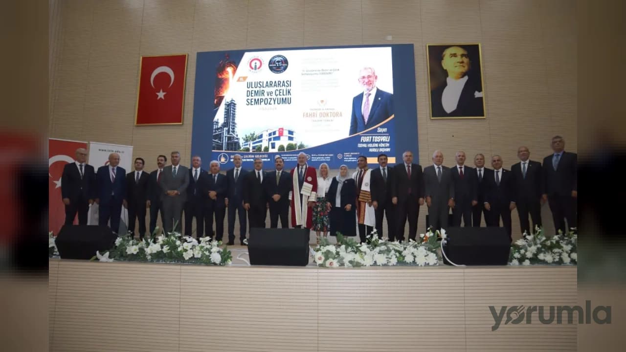 İSTE, Fuat Tosyalı’ya ekonomi alanında fahri doktora unvanı verdi
