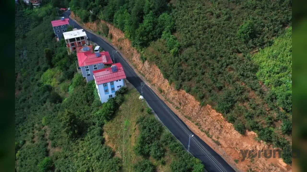 Ordu Büyükşehir Belediyesi, Mesudiye’de 4 mahallede yol çalışmalarını tamamladı