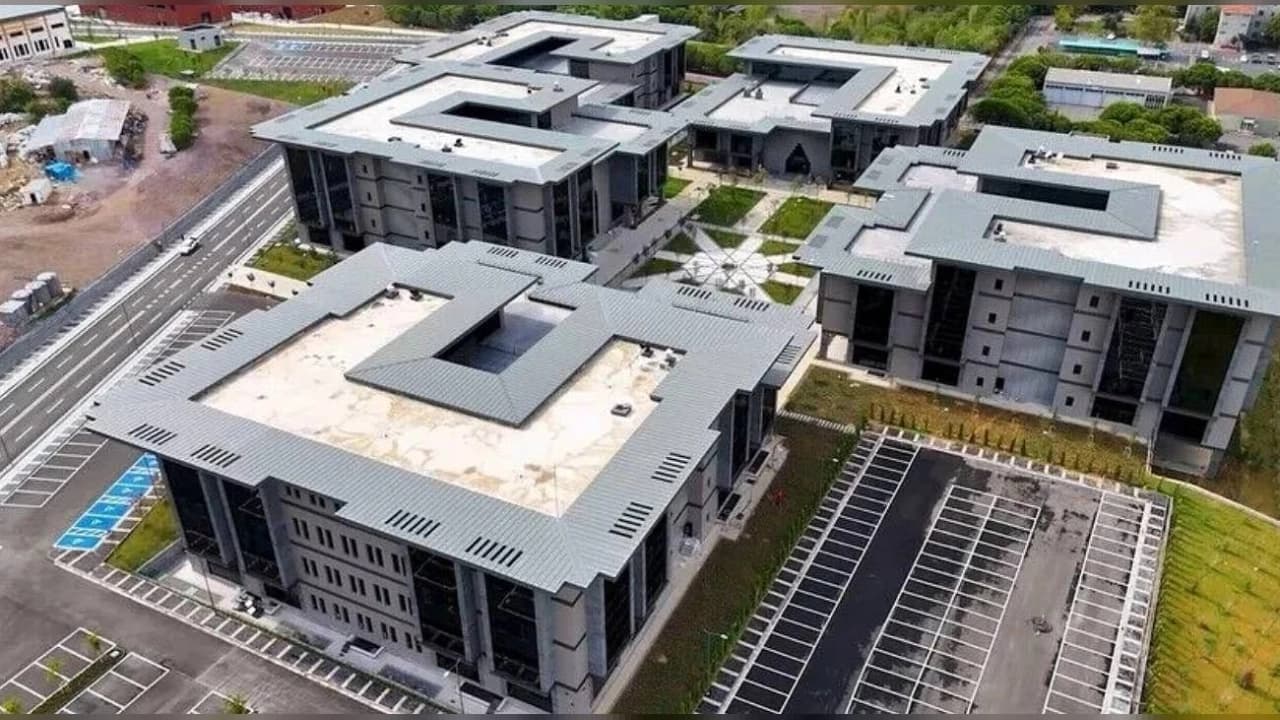 TOKİ'den Eğitim ve Gençlik Yatırımları: 1505 Okul ve Binlerce Sosyal Donatı Tamamlandı