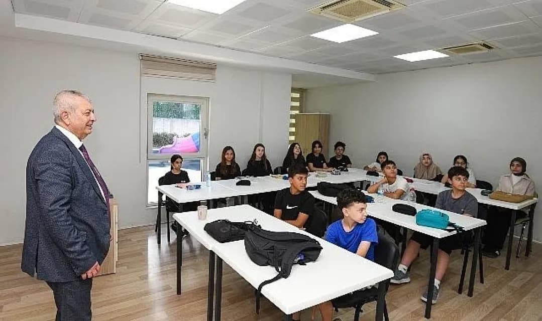 Osmangazi Belediyesi Yetenek Evleri Ders Başı Yaptı: Lise Hazırlık Kursları Başladı