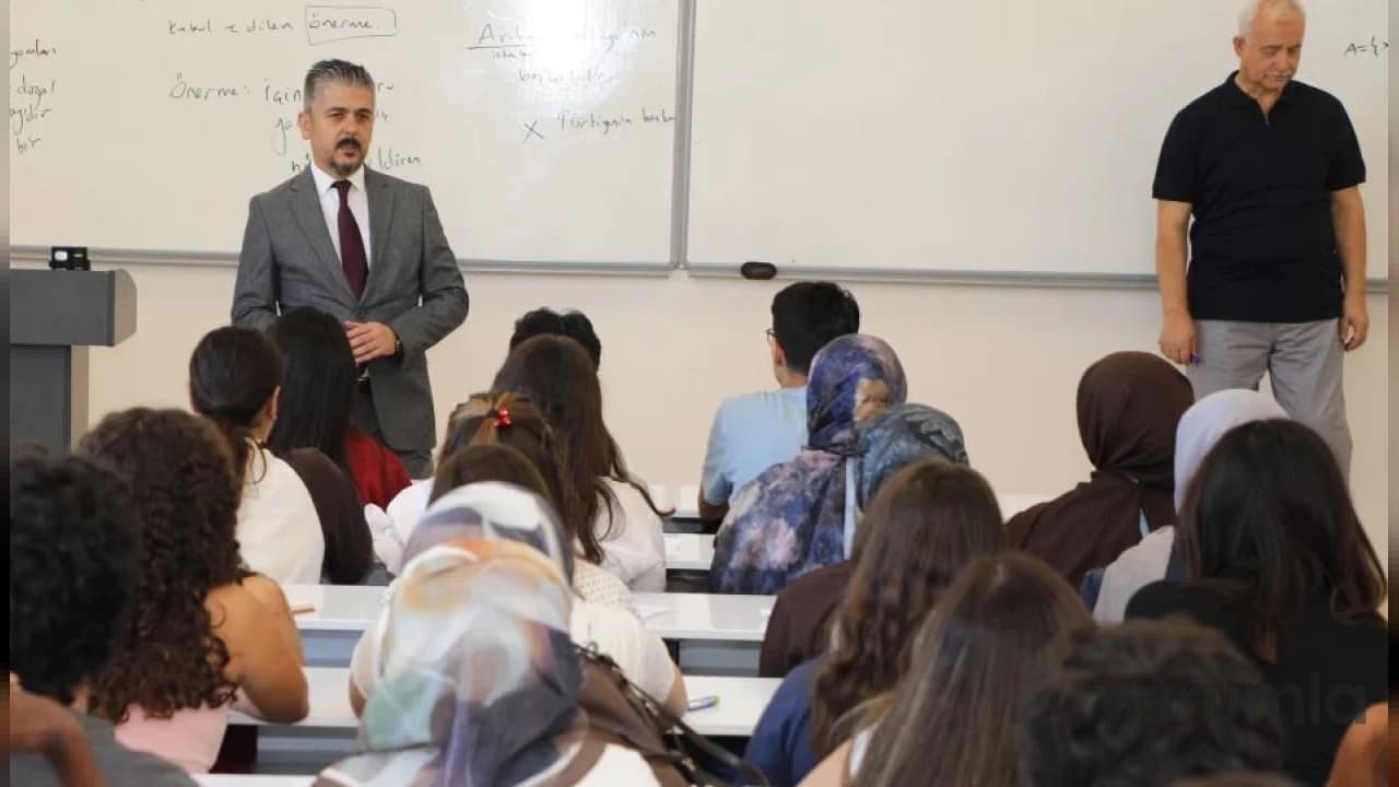 ISUBÜ'de 2026-2027 Akademik Yılı Coşkuyla Başladı: Üniversitede Yeni Dönem Heyecanı