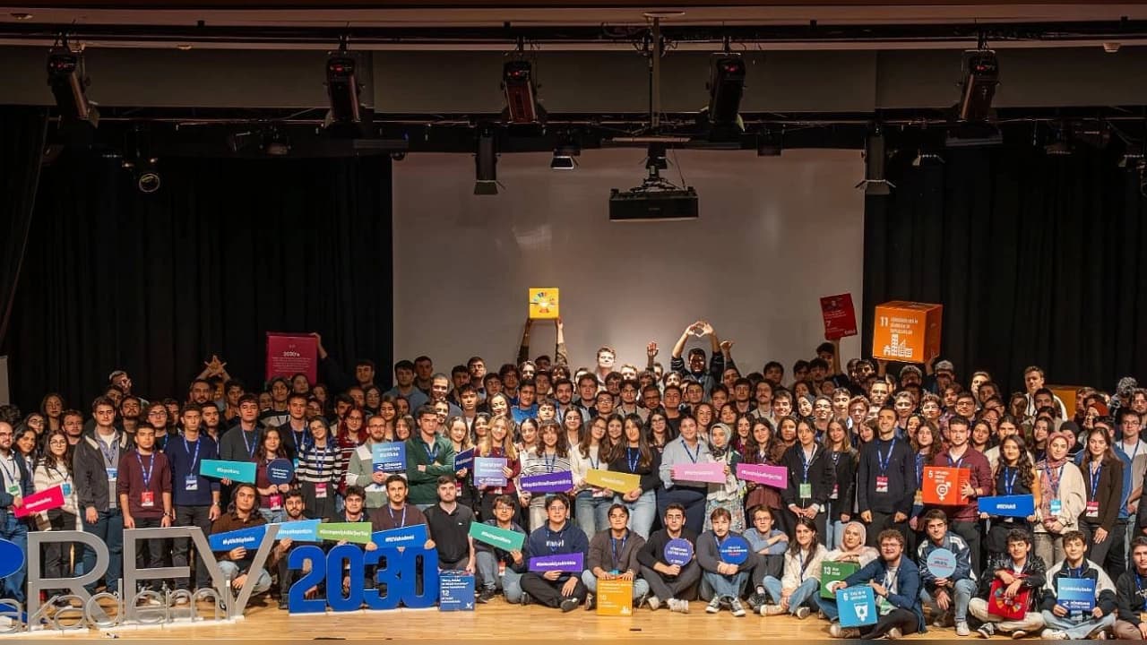 REV 2026-2027 Burs Başvuruları Başladı: Karşılıksız Destek Şartları ve Detayları