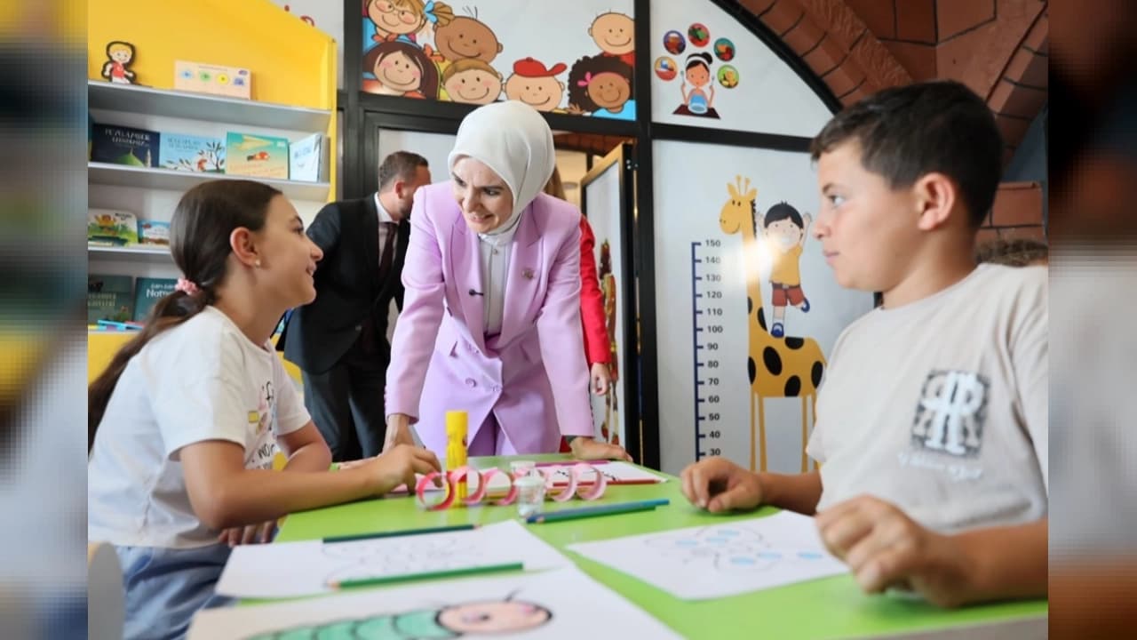 Aile ve Sosyal Hizmetler Bakanlığı'ndan Velilere Okul Uyumu Eğitimi