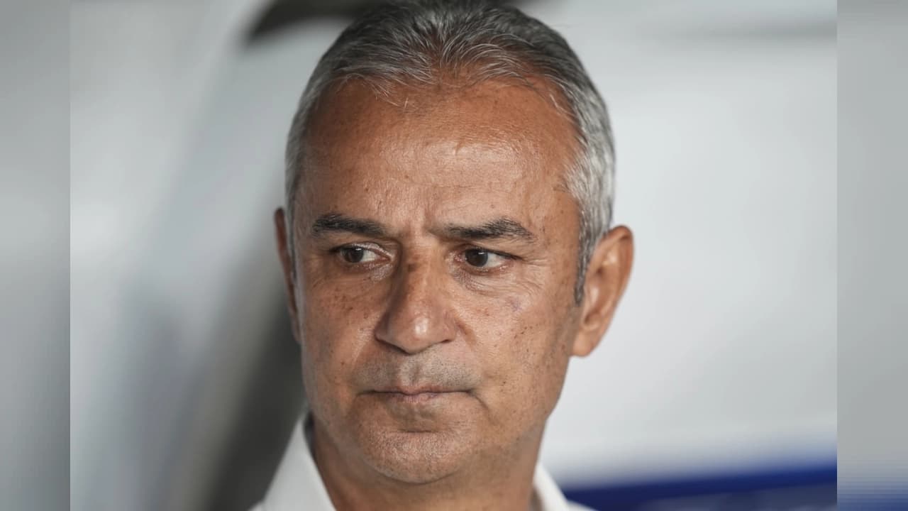 Fenerbahçe'de İsmail Kartal'dan Büyük Değişim: Kerem Aktürkoğlu Yedek, İkili Forvet Sahneye Çıkıyor