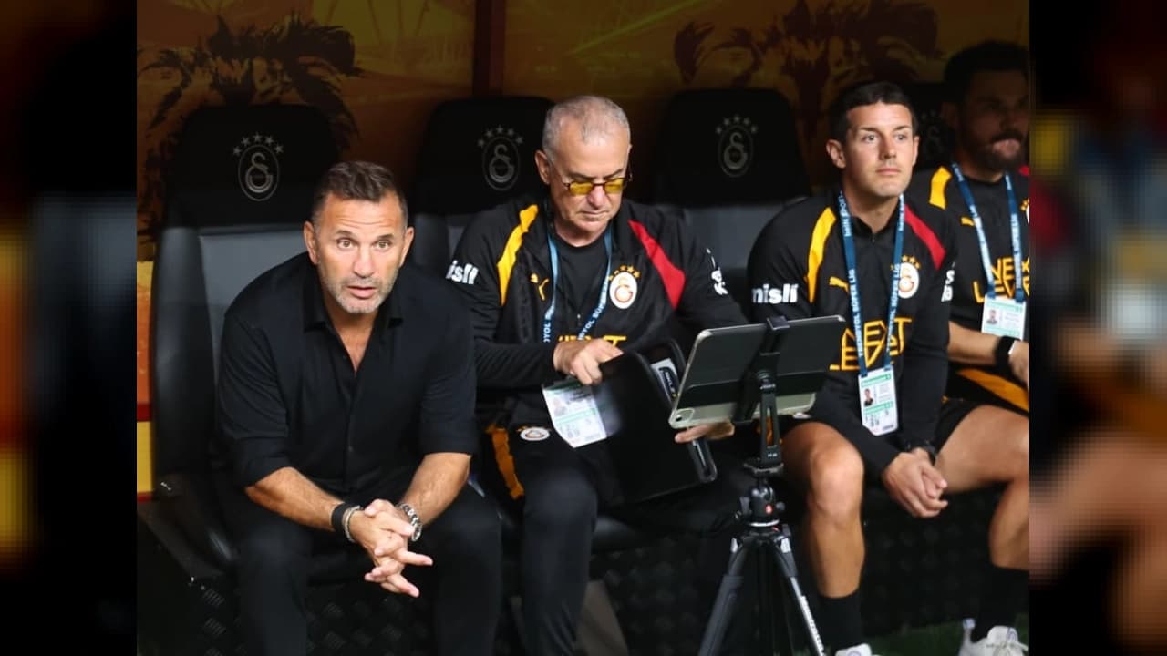 Galatasaray'da Wilfried Singo şoku: Menajeri İstanbul'a çağrıldı!