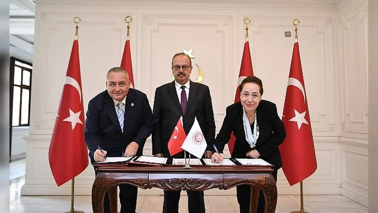 Keçiören'e Engelsiz Yaşam ve Alzheimer Merkezi İçin Kritik İmza