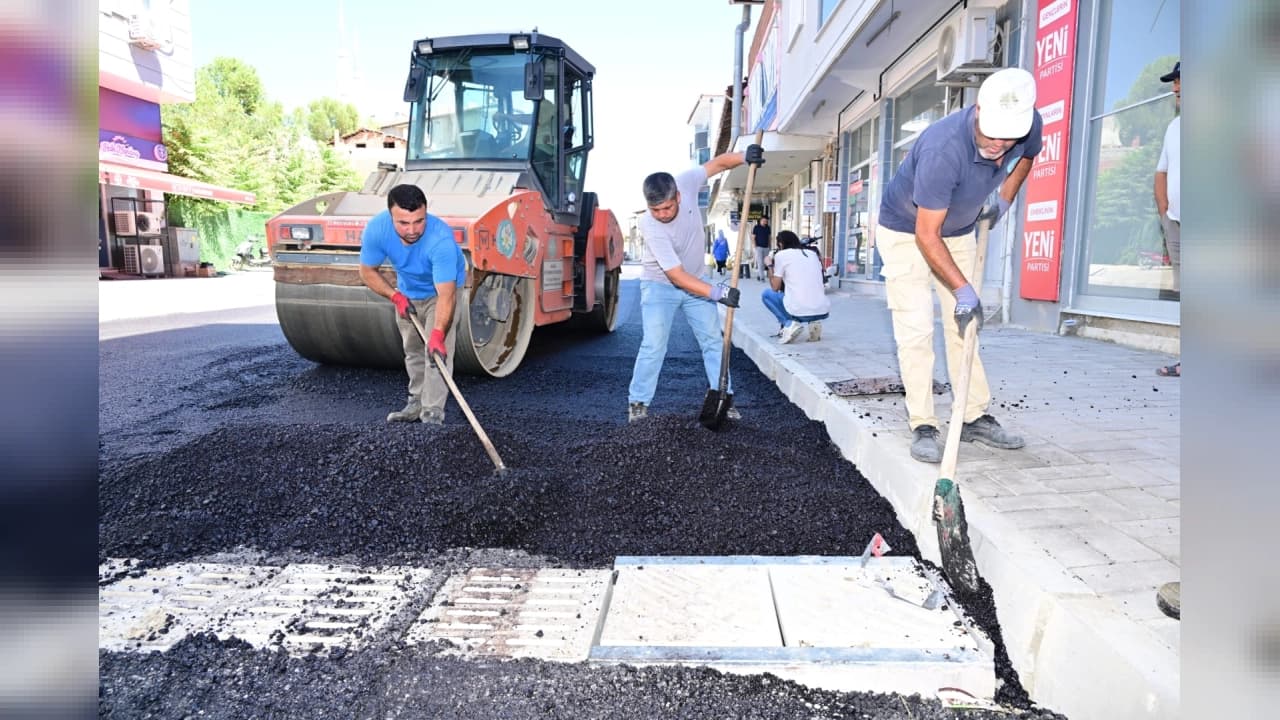 Manisa Selendi'de Atatürk Caddesi Çift Şeritli Oluyor