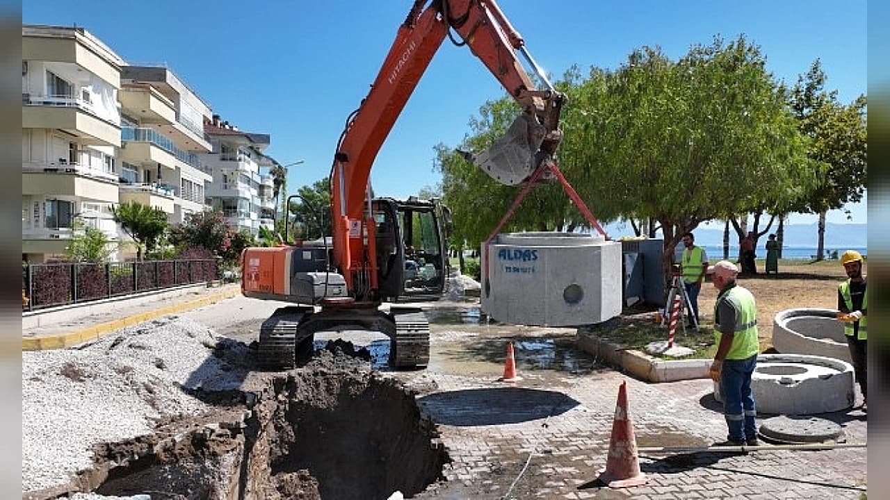 Antalya Büyükşehir Belediyesi'nden Finike'ye Milyarlık Altyapı Yatırımı