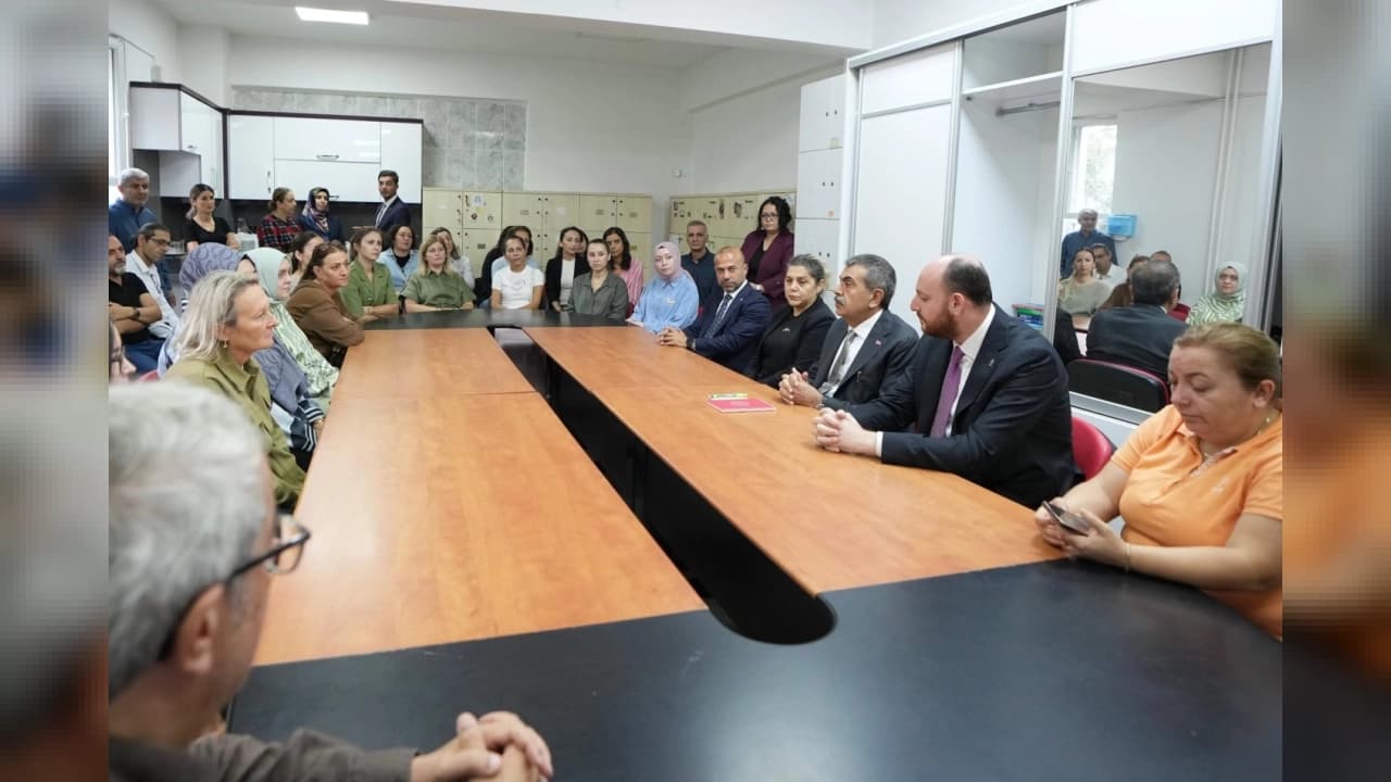 Bakan Yusuf Tekin'den Yalova'da Vefat Eden Öğretmen İçin Taziye Ziyareti