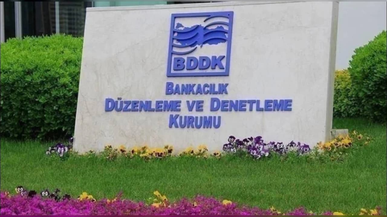 BDDK'den Halka Açık Bankalara Hisse Geri Alım Muafiyeti: 31 Aralık'a Kadar Geçerli Olacak