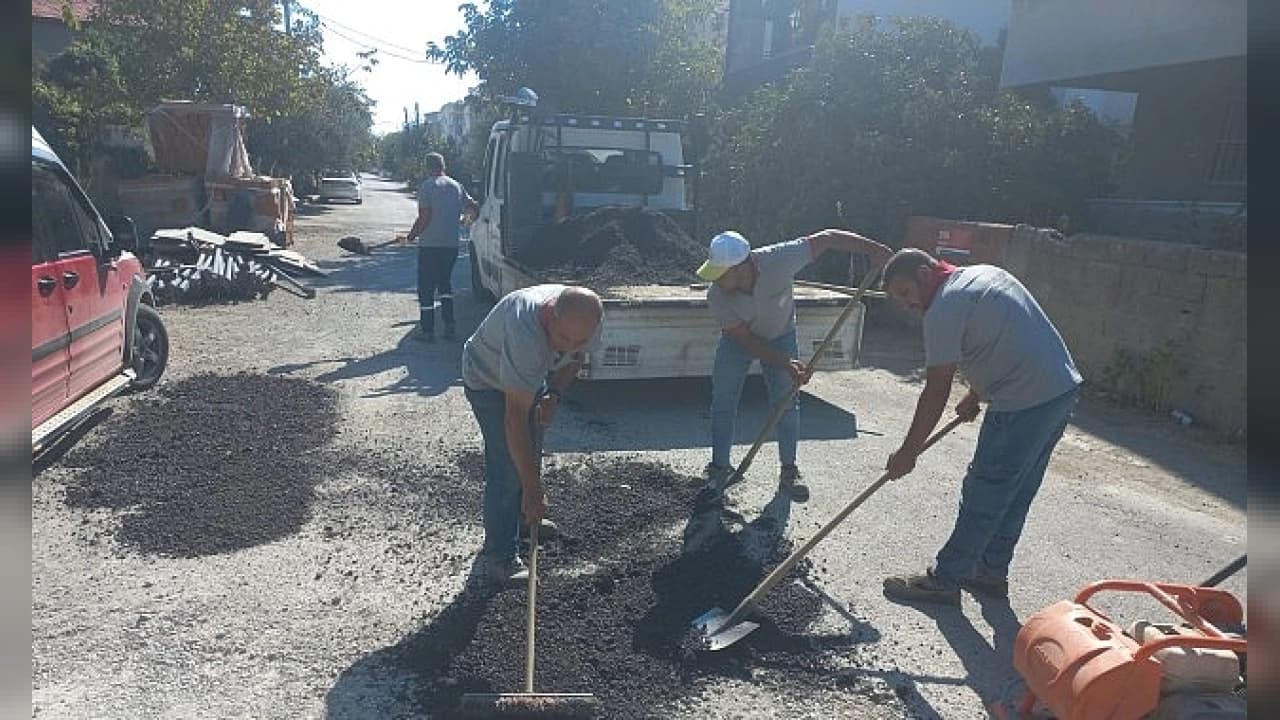 Burhaniye’de Altyapı ve Ulaşım Güvenliği Çalışmaları Hız Kesmiyor