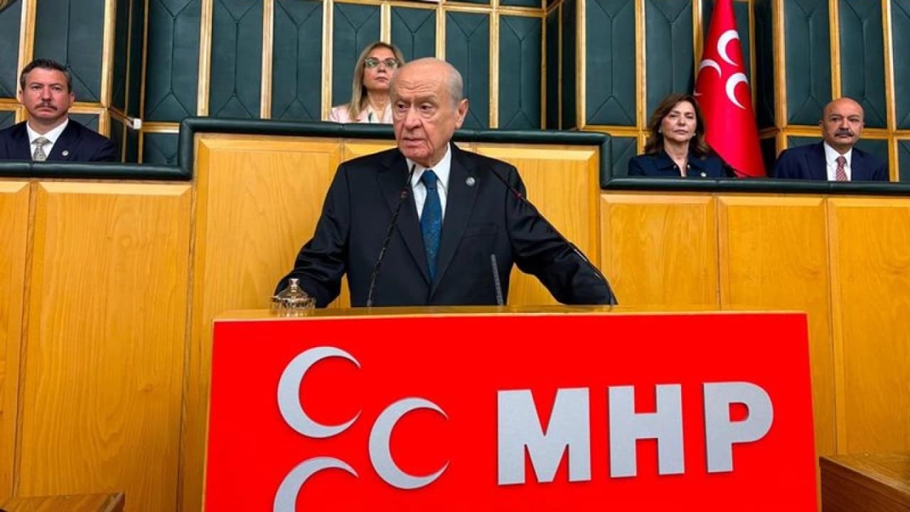 Devlet Bahçeli'den İmralı'daki Yapı Açıklaması: Villa Değil 250 Metrekarelik Konut