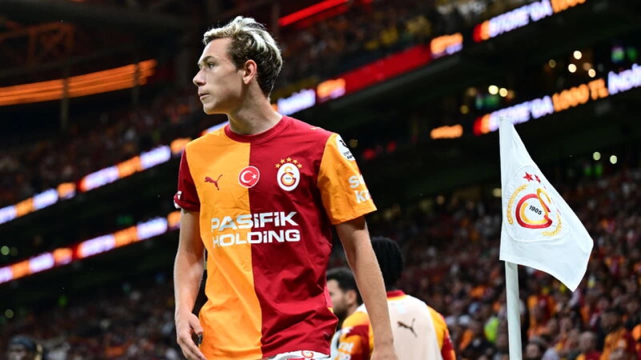 Galatasaray'da Aleksey Batrakov Rüzgarı: Teknik Heyetten Tam Not