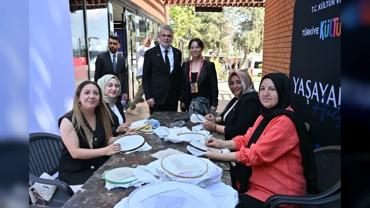 Kahramanmaraş Kültür Yolu Festivali Beşinci Gününde Geleneksel Sanatları ve Çocukları Buluşturdu
