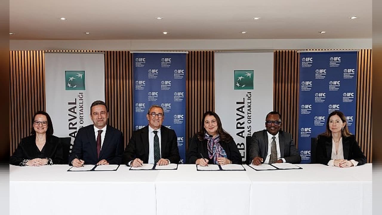 TEB Arval ve IFC’den 50 Milyon Dolarlık Sürdürülebilir Mobilite Kredisi